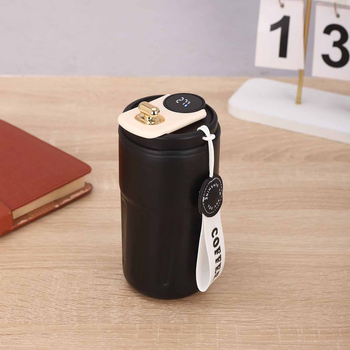 The Smartest Coffee Mug You’ll Own – 450ml LED Bottle